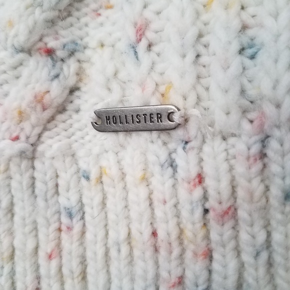 Hollister Soft & Fuzzy Knit Sweater Top - Picture 3 of 4